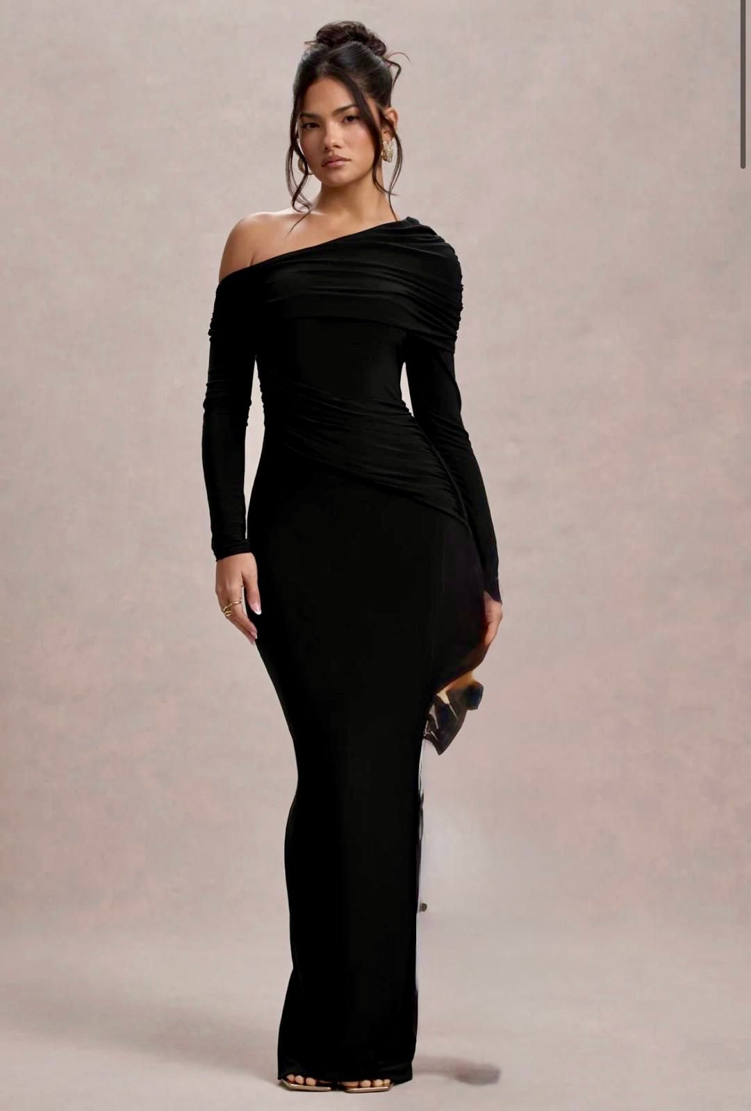“The Noir Elegance” Gown