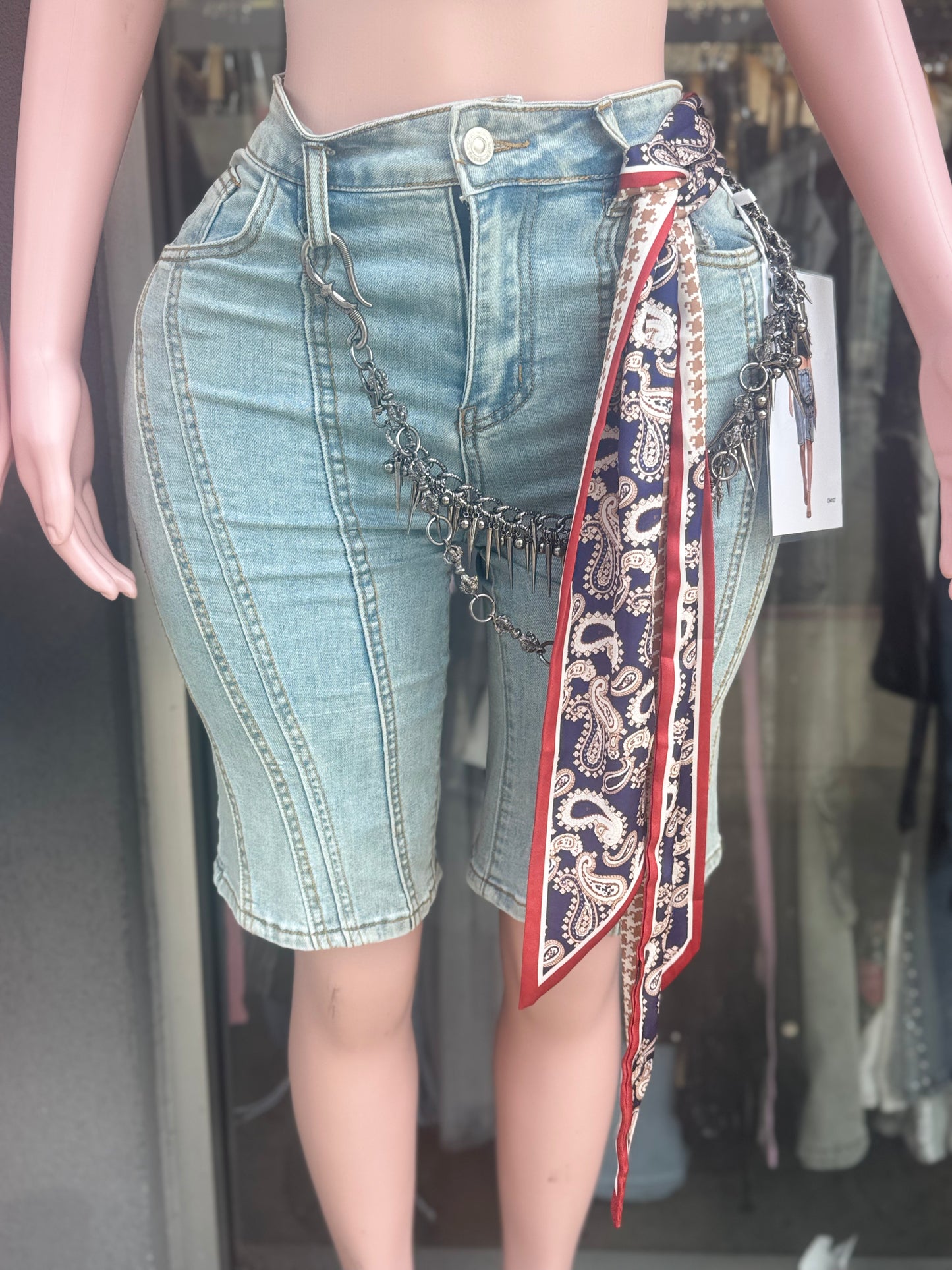 “Contour Appeal” Denim Jorts