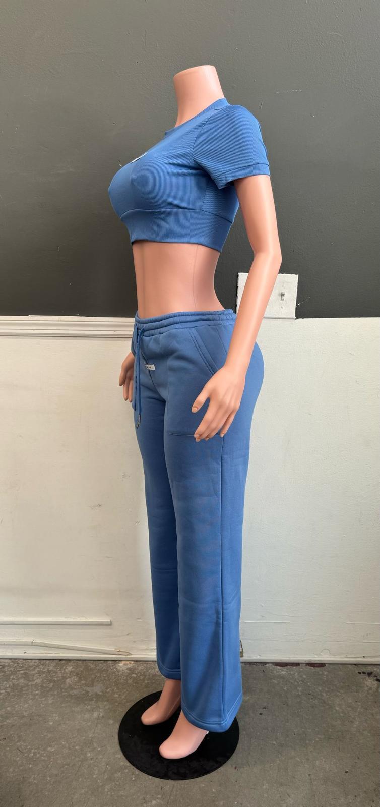 “Keep It Cute” Ribbed Crop & Flare Sweatpants Set