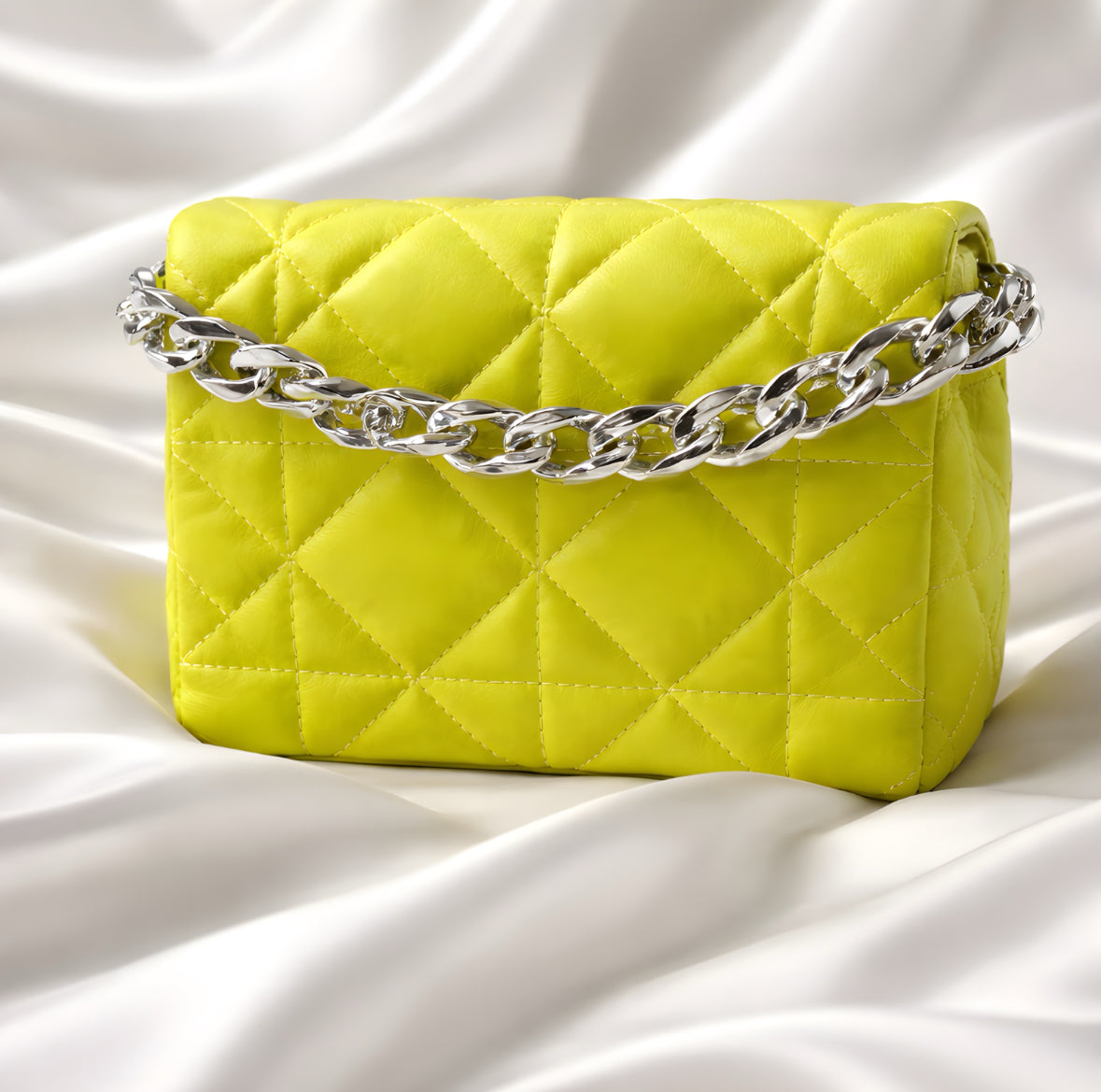 “Flyy Chain” Quilted Bag