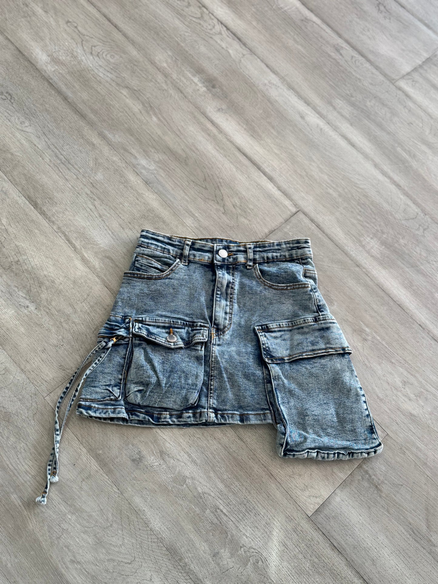 The “Main Character Cargo” Denim Mini Skirt