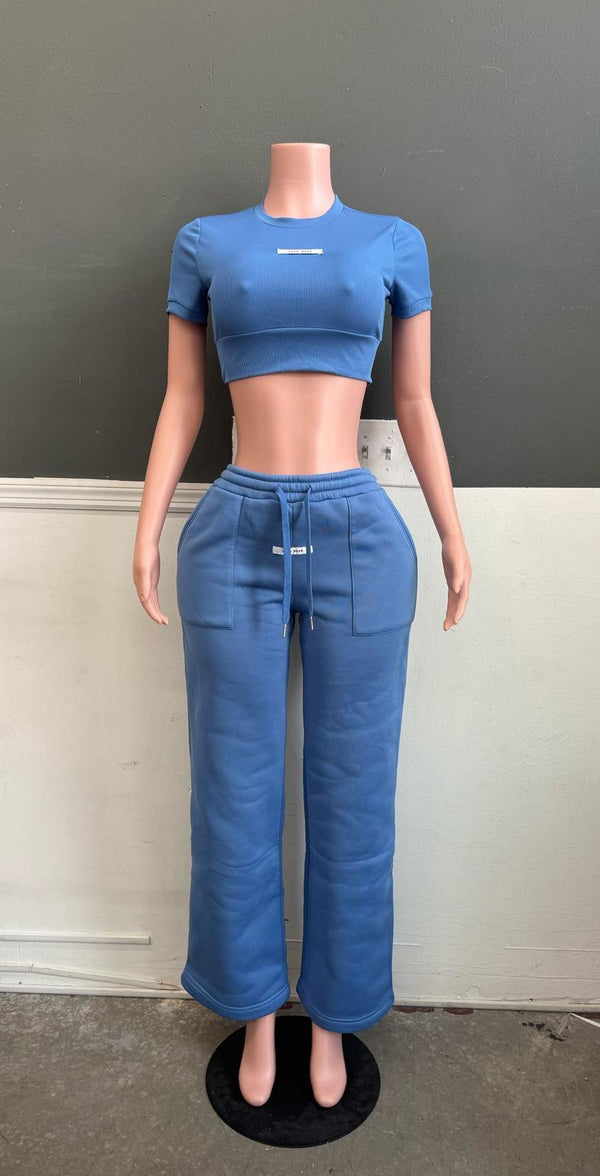 “Keep It Cute” Ribbed Crop & Flare Sweatpants Set