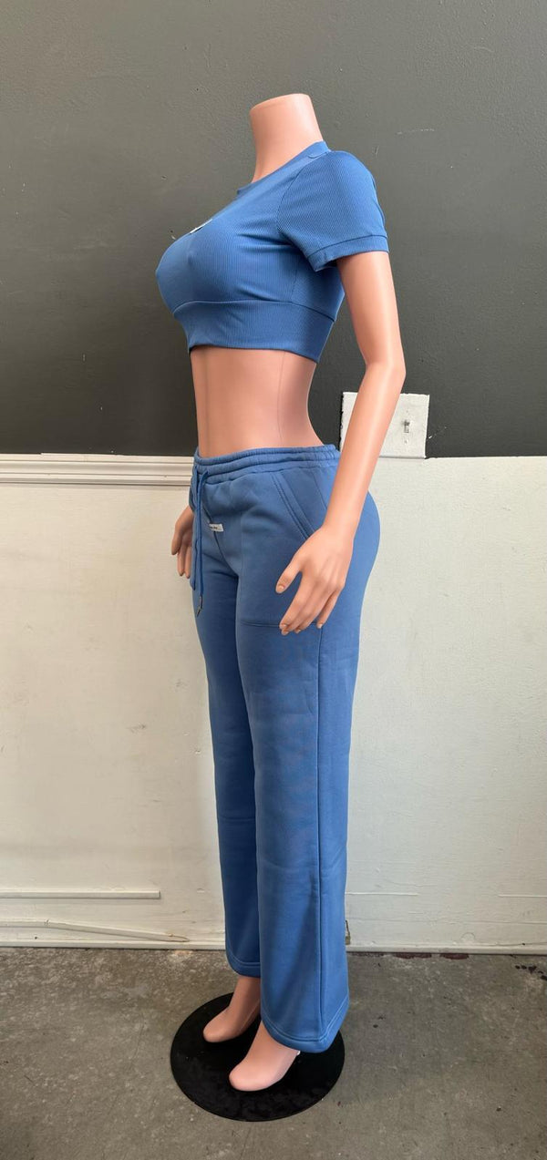 “Keep It Cute” Ribbed Crop & Flare Sweatpants Set