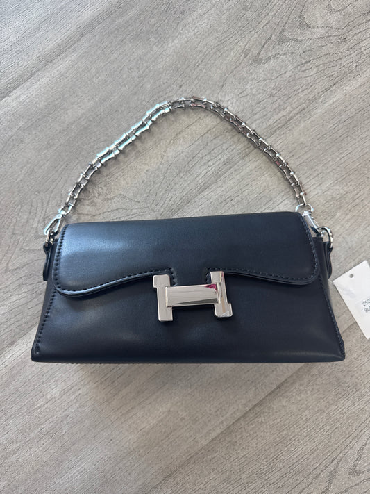 “Luxe “H” Clasp Chain Handle Shoulder Bag